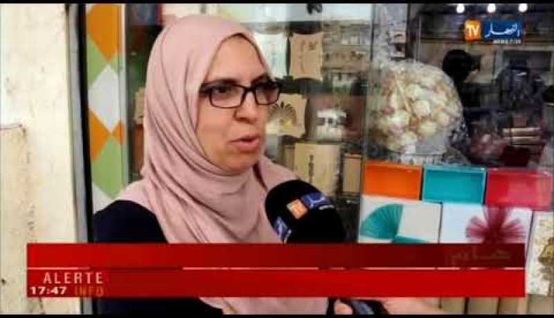 مجتمع: إقتناء علب الحلويات باهضة الثمن..حاجة أم تباهي