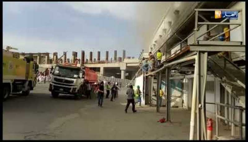 إندلاع حريق مهول بالقرب من الحرم المكي