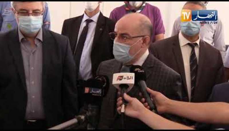 وزير الشؤون الدينية والأوقاف يوسف بلمهدي في زيارة تفقدية لمكتبة الإمام مالك