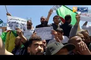 مسيرات سلمية في الجلفة داعمة للجيش  تحت شعار “جيش بلادي ياشجعان طهر بلادك من الخيان”