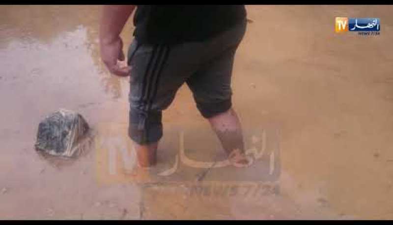 تيزي وزو: قطرات خفيفة من الأمطار تتسبب في سقوط الصخور وانجراف التربة على رؤوس ساكني قرية حروزة