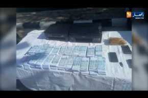 وهران: تفكيك شبكة إجرامية مختصة في ترويج وتزوير العملة الوطنية