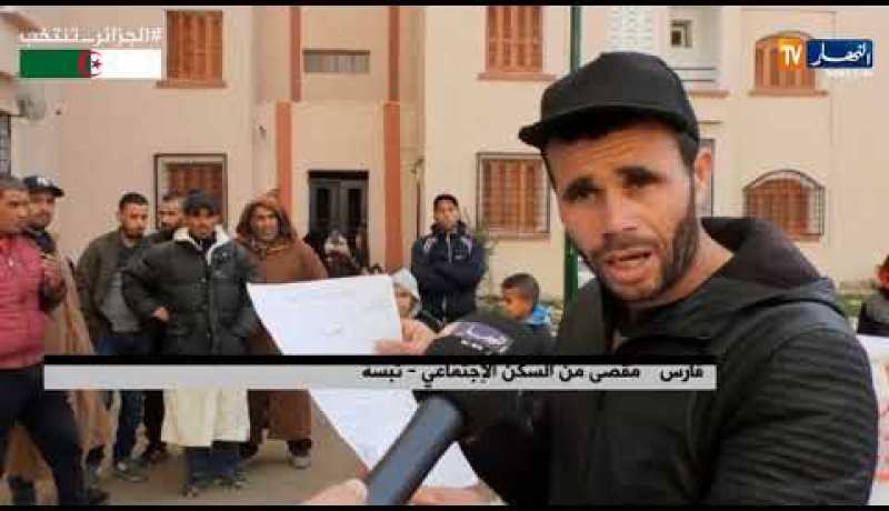 تبسة: العائلات المقصية من السكن يحتجون بسبب هدم سكناتهم الهشة