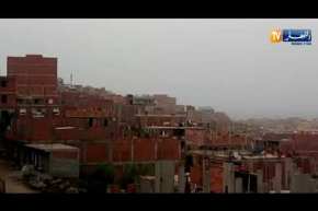 عاصفة رملية قوية تجتاح “جيجل” بعدما كانت درجة الحرارة تفوق 45 درجة