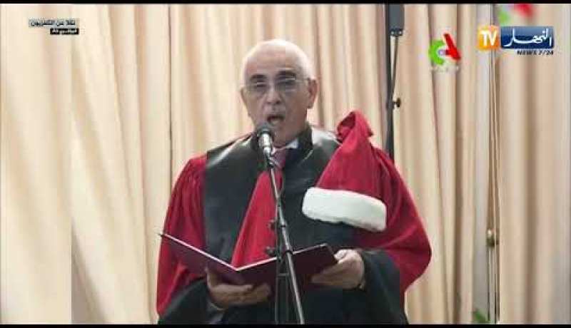 رئيس المجلس الدستوري الطيب بلعيز يؤدي اليمين أمام رئيس الجمهورية