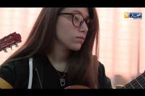 القيتارة الكلاسيكية … آلة تستهوي طلبة المعهد الموسيقي بالقبة