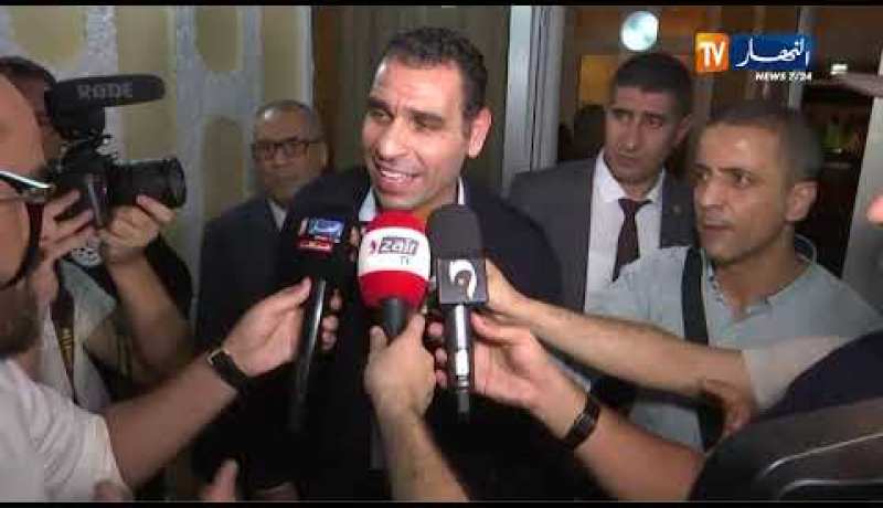 المنتخب الوطني يصل إلى مطار لومي بالطوغو تحسبا لمباراة الأحد