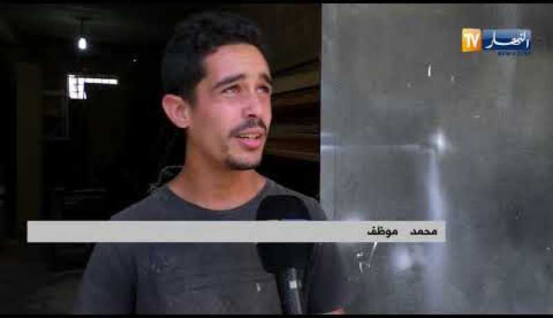 مجتمع: “الطابوري” الكرسي الخشبي الذي يقاوم الإندثار