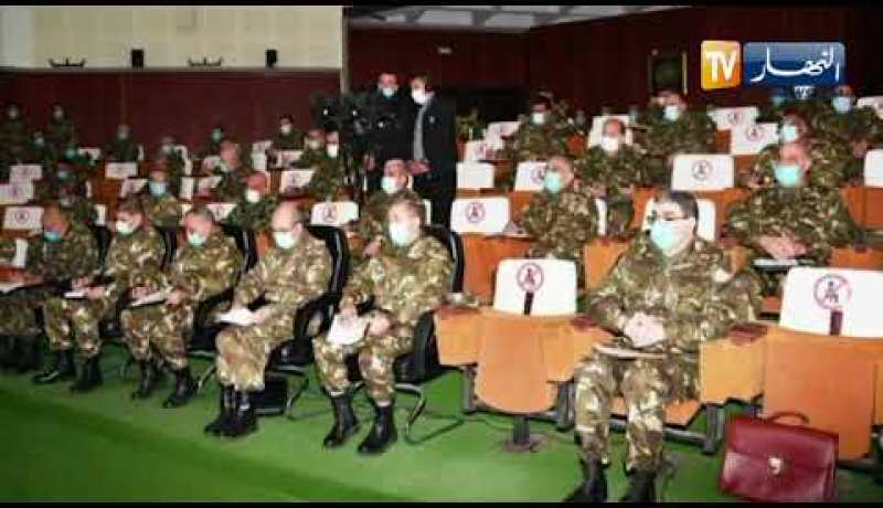 الفريق السعيد شنقريحة يشرف على التنصيب الرسمي لقائد القوات البحرية بالنيابة