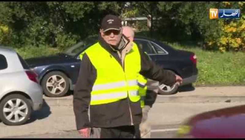 فرنسا: الحكومة تتمسك بموقفها.. والسترات الصفراء تطيح بشعبية ماكرون