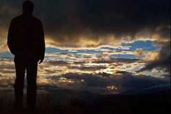 هل أدوس على كرامتي وأعيدها لعصمتي؟