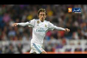 لوكا مودريتش يرفض تجديد عقده مع ريال مدريد بسبب عدم ملائمة العرض