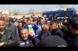 هكذا كانت ردت فعل المواطنين بعد دخول “عبد الغاني هامل “إلى محكمة تيبازة