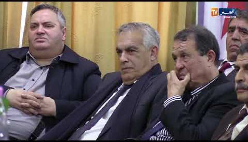 سياسة: تأجيل المؤتمر الإستثنائي لحزب جبهة التحرير الوطني