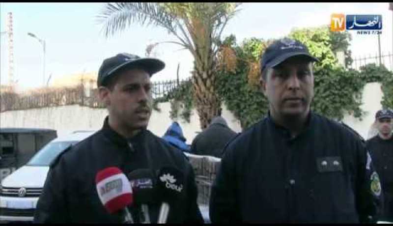 قالمة: الأمن يحجز أكثر من 80 كلغ من المخدرات و أسلحة و مبالغ مالية ضخمة