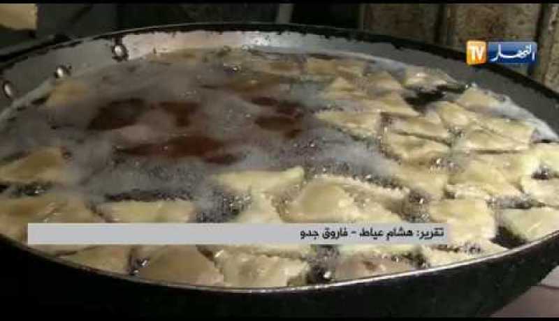 قسنطينة: “الصامصة” تجذب عشاق الحلويات التقليدية بالأحياء القديمة