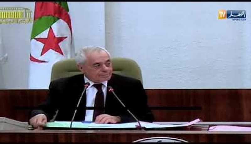 مناوشات كلامية بين النواب ورئيس البرلمان بسبب قانون المالية التكميلي 2018