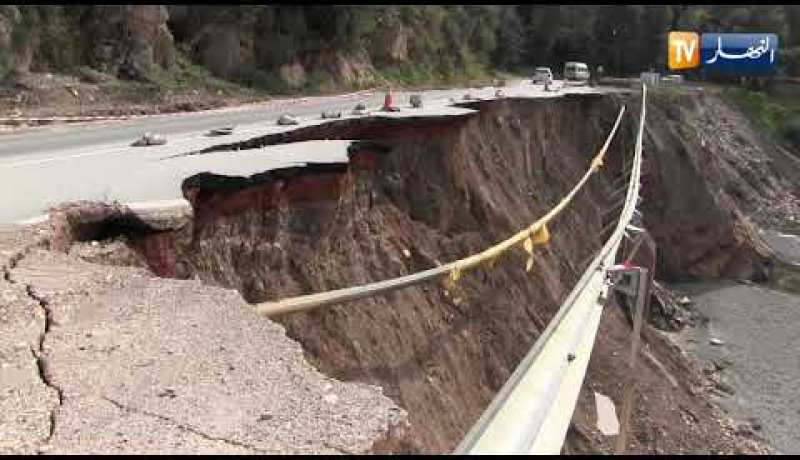 البليدة: إنهيار جزء كبير من الطريق الولائي رقم 61 يهدد مرتاديه بحمام ملوان
