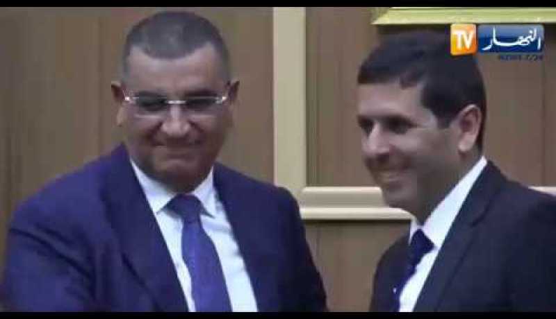 مراسيم تعيين والي وهران الجديد “عبد القادر جلاوي” خلفا لسابقه “مولود شريفي “