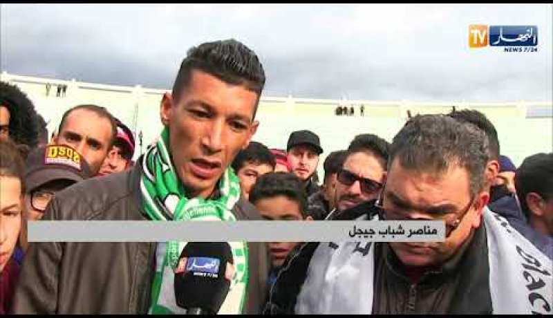 هبة تضامنية من أنصار شباب جيجل و فيلاج موسى لتنظيف ملعب الشهيد رويبح