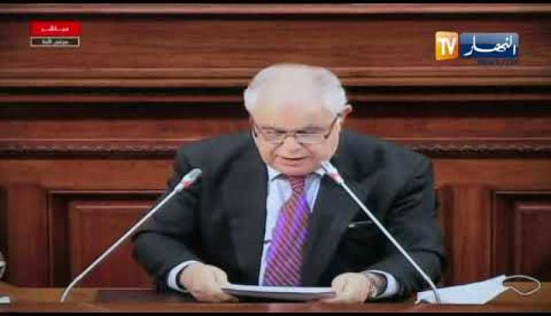 وزير الطاقة يردّ حول قضية تحويل مستودع الوقود ببشار خارج المدينة