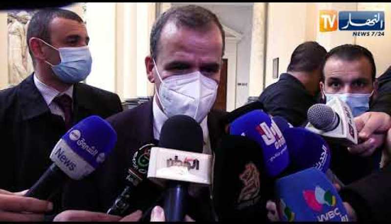 كمال رزيق: إرتفاع أسعار بعض المواد في السوق الجزائرية راجع لإرتفاع تكلفة الشحن وإنخفاظ قيمة الدينار