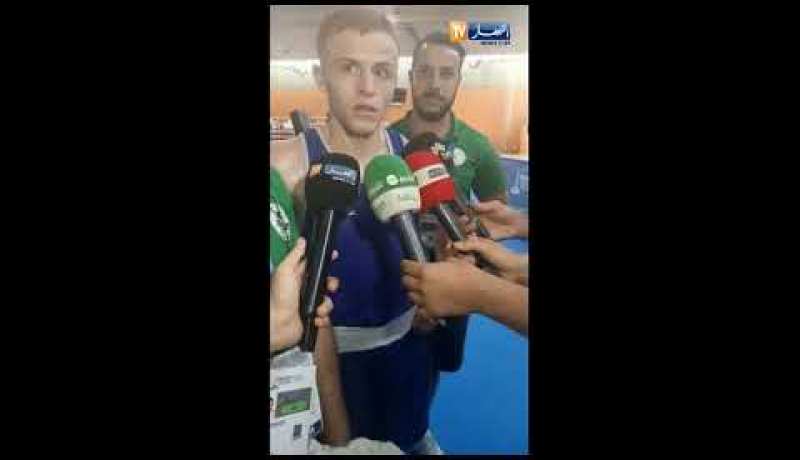 الملاكم رضا بن بعزيز فخور بفوزه و يتمنى تشريف الراية الوطنية بميدالية