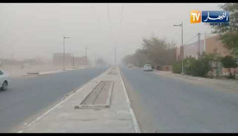 أدرار..  رياح قوية تجتاح معظم مناطق الولاية