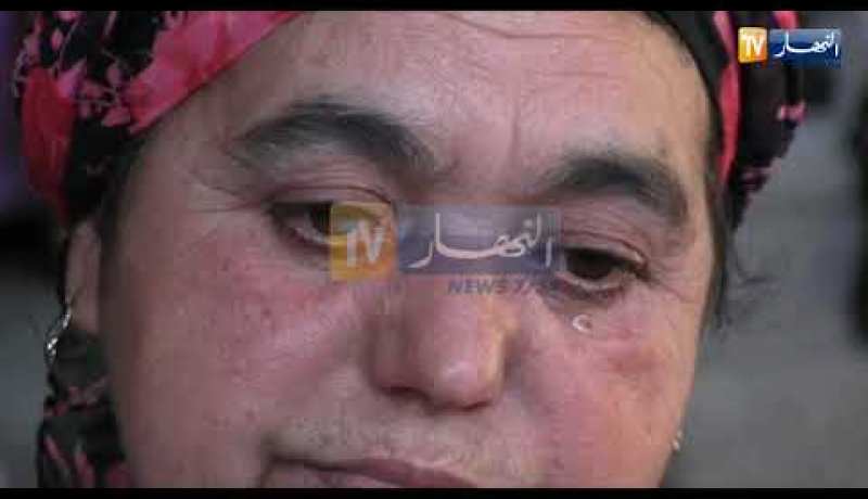 تيزي وزو …شاهد كيف تعيش أرملة برفقة ابنيها في مدرسة مهجورة تعود إلى عهد الاستعمار