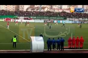 بجاية.. أنصار الموب يضيئون بطريقتهم الخاصة ملعب الاتحاد المغاربي