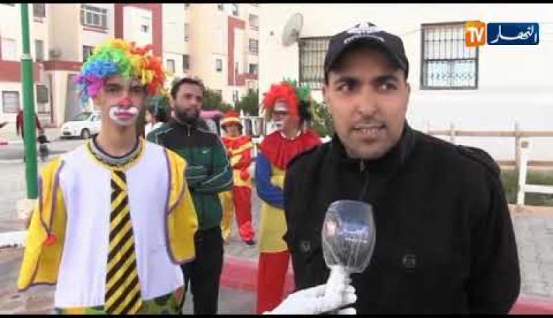 الجلفة:  تقديم عروض بهلوانية للترفيه عن الأطفال بفترة الحجر الصحي