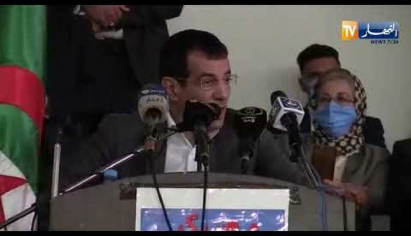 سليم لعباطشة: الإتحاد العام للعمال الجزائريين يدافع عن الدستور الجديد لأننا شاركنا في مسودة مشروعه