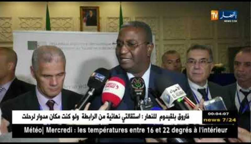 وزير السياحة يهدد المستثمرين الذين لم يكملوا مشاريعهم بسحب العقار منهم