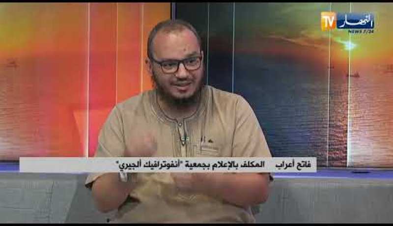 شباب متطوعون بسياراتهم الخاصة لتقديم يد المساعدة عبر الطرق السريعة