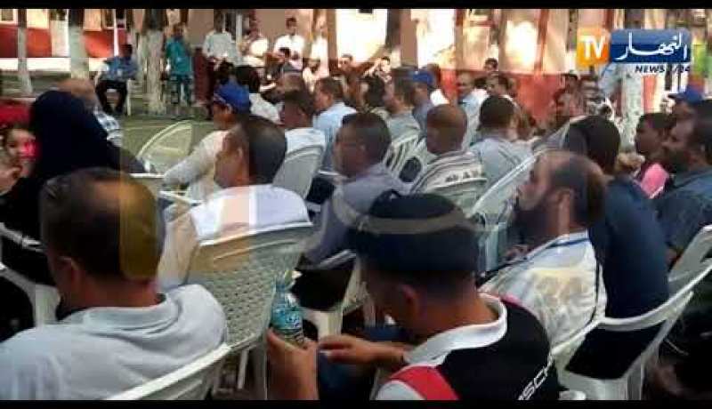 بجاية.. الأفافاس يقرر فتح أول مدرسة ببجاية تهتم بتكوين الشباب المنخرطين في الممارسة السياسية