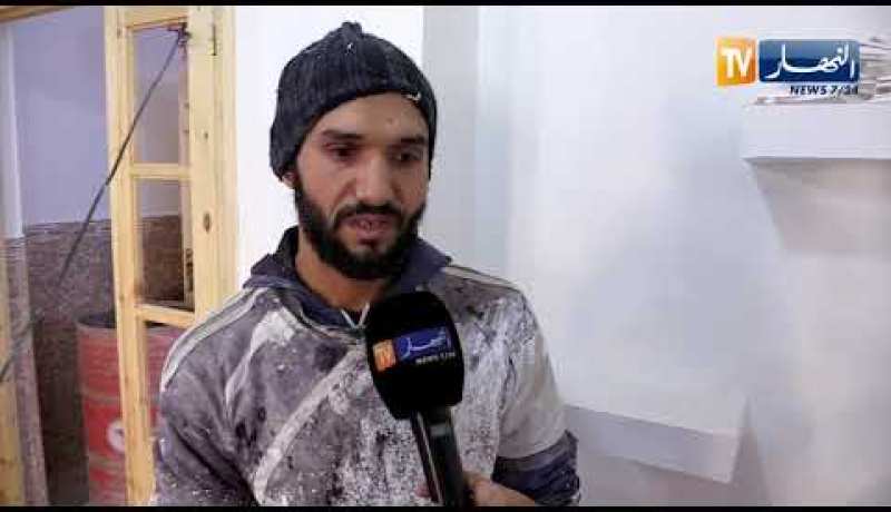 مجتمع: عمال مغاربة في الجزائر بشعار “خاوة” “خاوة” مع أشقائنا الجزائريين