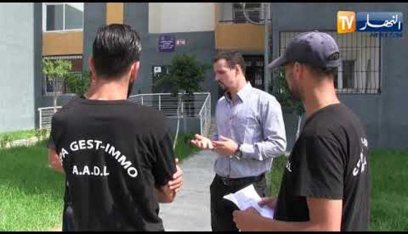 مجتمع: صادق.. متحصل على الدكتوراه يشغل منصب عون أمن للإسترزاق