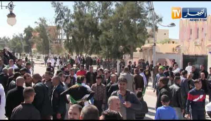 المسيلة : أساتذة يخرجون في مسيرات سلمية رفضا لتأجيل الإنتخابات