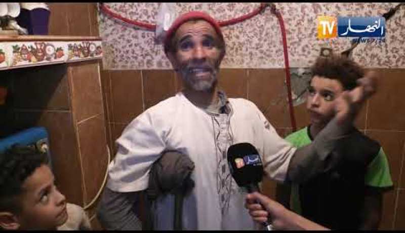 باتنة: بشير ..  قصة تضحية رب عائلة من ذوي الهمم سبيله الأعمال الشاقة لضمان قوته