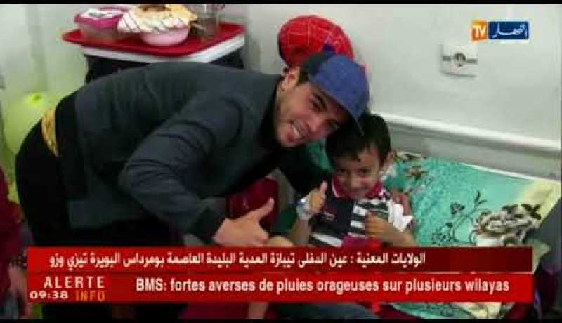 إدارة جمعية وهران تنظم زيارة تضامنية للأطفال المرضى بحضور وجوه رياضية وفنية