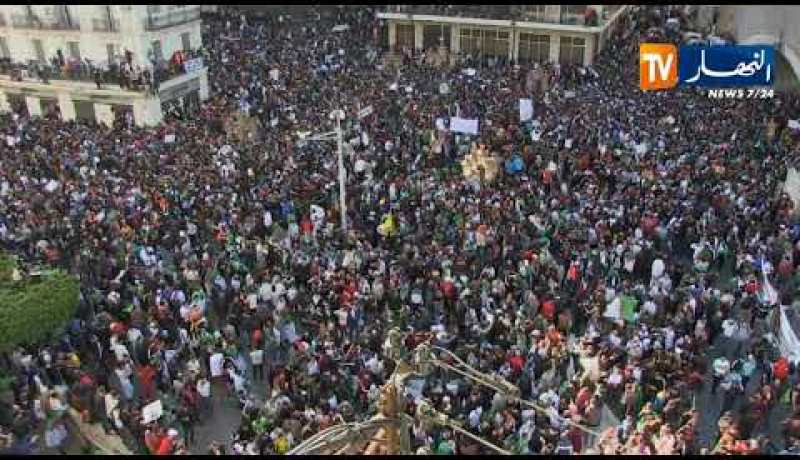 العاصمة: مسيرات حاشدة تجوب الشوارع الرئيسية رفضا لتأجيل الإنتخابات