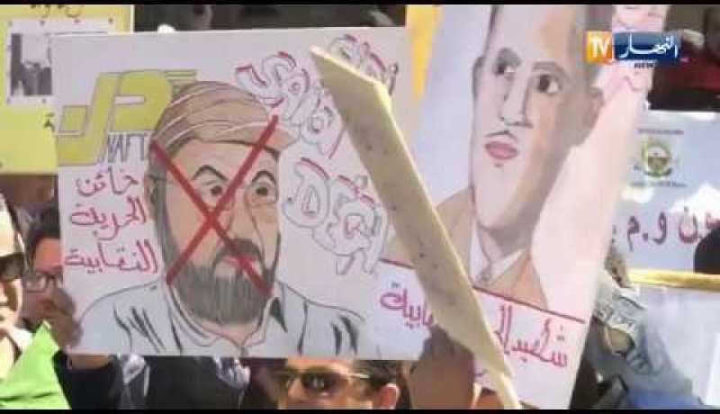 البريد المركزي: “العمال يحتجون و المطلب رحيل سيدي السعيد”