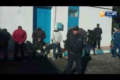 تيزي وزو: تفكيك شبكة إجرامية مختصة في حيازة وبيع العملة الصعبة المزورة