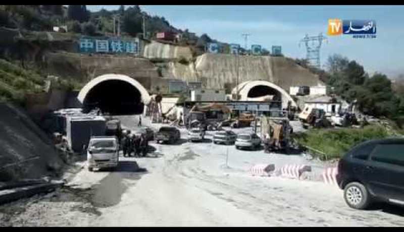 بجاية: إضراب أكثر من 30 مقاولا في مشروع منفذ الطريق السيار