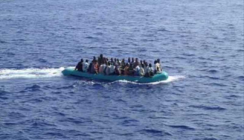 إنقاذ 137 مهاجرا قبالة السواحل الليبية