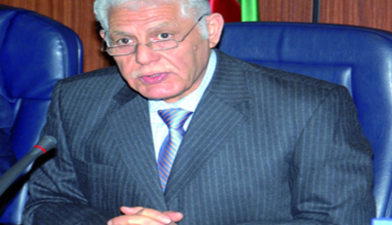 لا أحد يستطيع نقل الطلبة