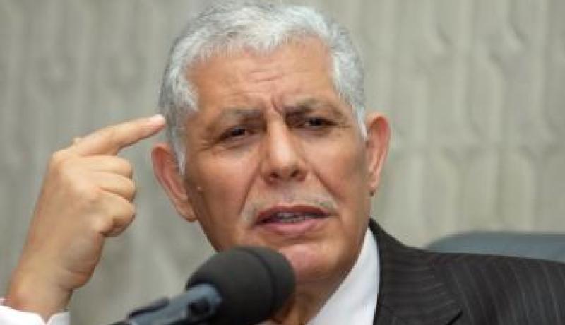 مئات الطلبة من عدة جامعات ينظمون وقفة احتجاجية أمام وزارة التعليم العالي