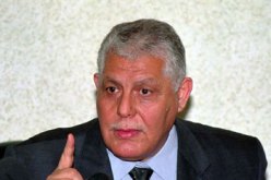 وزارة  الجامعات  تنفي تحويل منحة الطالب إلى شبه راتب ولا تستبعد مراجعتها