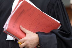 ملف مؤسسة أشغال الحوض ومديرية الشباب بالبيّض أمام العدالة