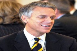 منافس أوباما جون هانتسمان‮ ‬ينسحب رسميا من سباق الانتخابات الرئاسية‮  ‬بأمريكا